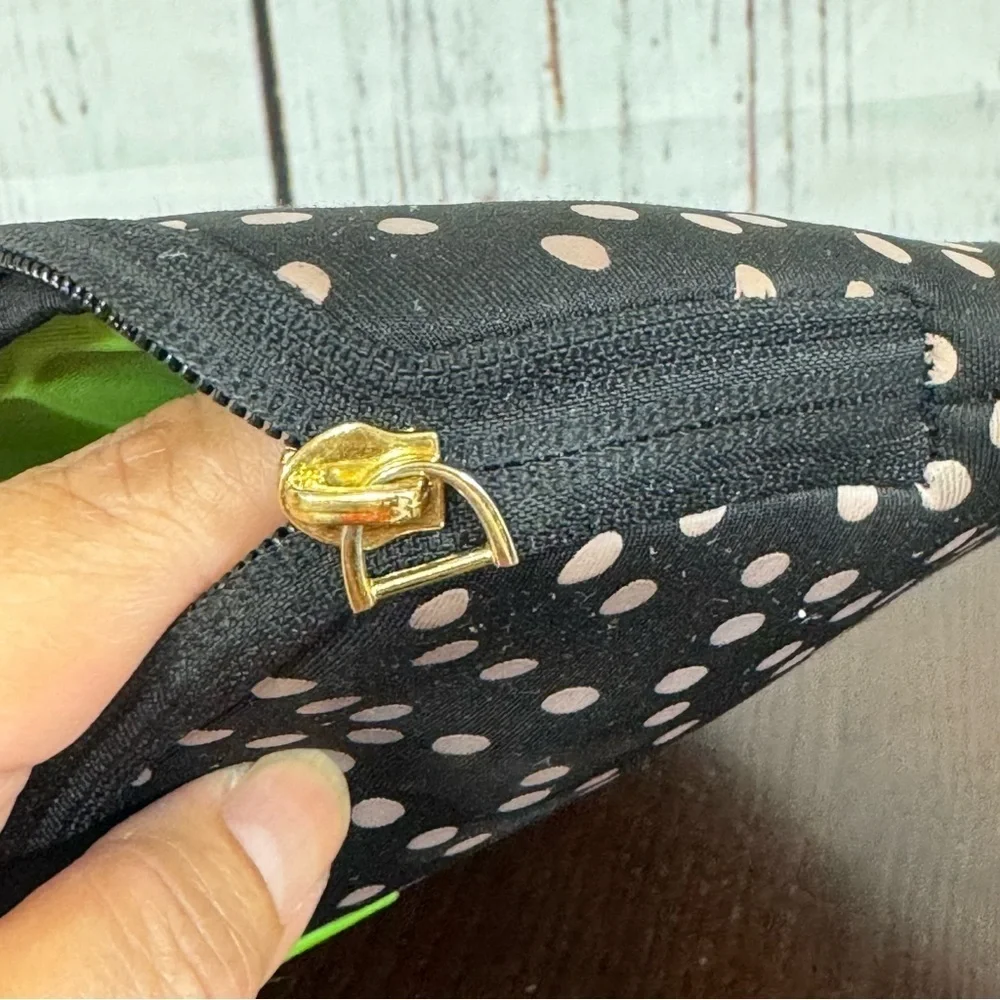 Kate Spade New York Black and Cream Polka Dot Lap Top Sleeve EUC
